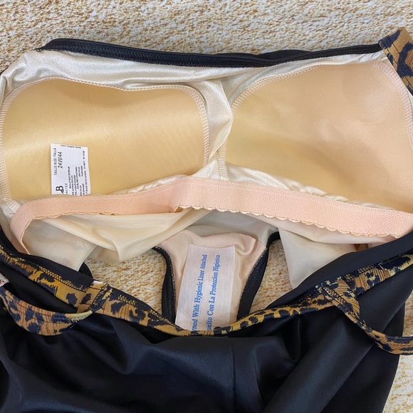 NWT Plus Size Baltex One Piece - Picture 8 of 9